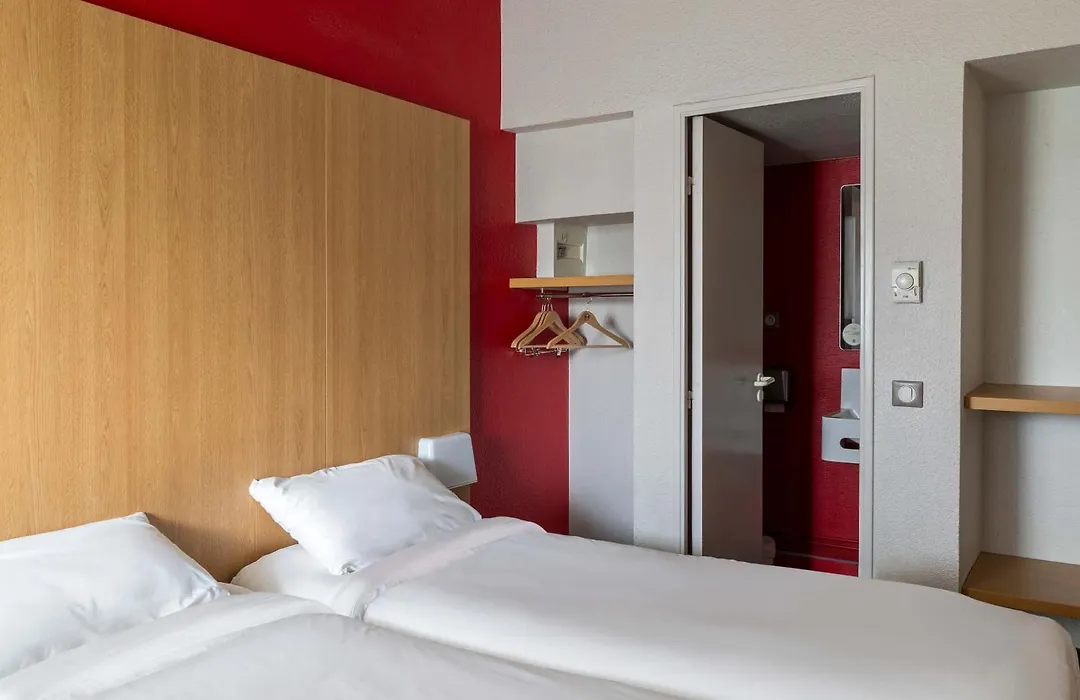 B&B HOTEL Auxerre Bourgogne-1